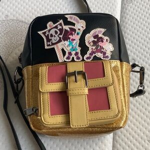 Stylish Black and Gold Women's Bag